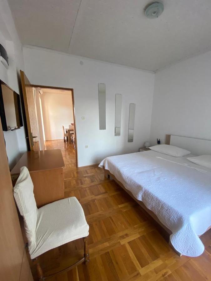 Duje & Roko Apartments Šibenik Eksteriør bilde