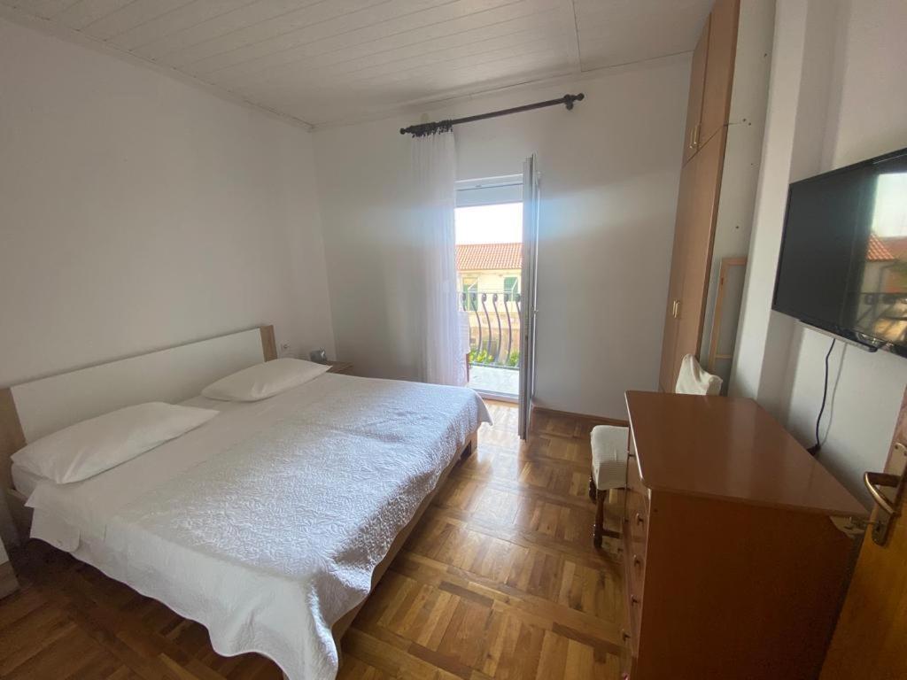 Duje & Roko Apartments Šibenik Eksteriør bilde
