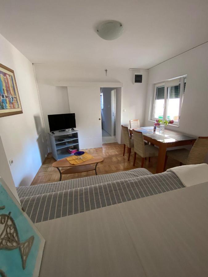 Duje & Roko Apartments Šibenik Eksteriør bilde