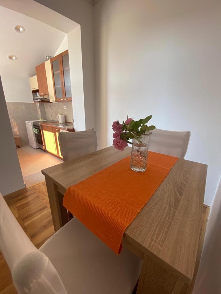 Duje & Roko Apartments Šibenik Eksteriør bilde