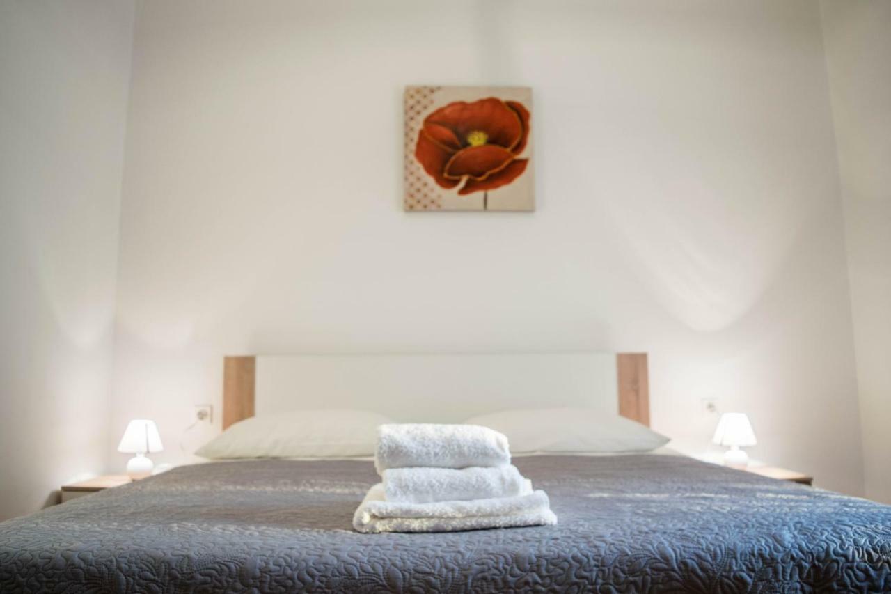 Duje & Roko Apartments Šibenik Eksteriør bilde